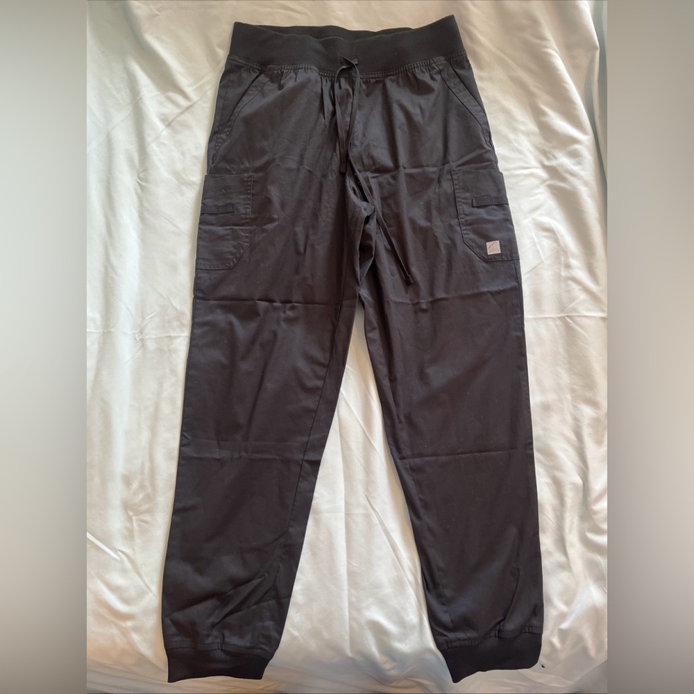UA Buttersoft joggers M black womens
